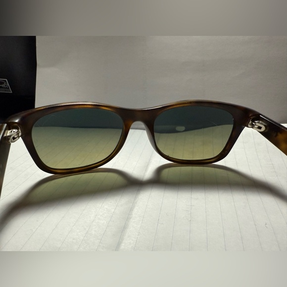 Ray-Ban New Wayfarer Polarized RB 2132 - Picture 4 of 10